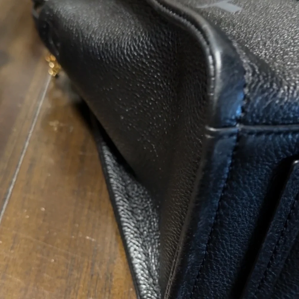 Marc Jacobs Black The Tote Leather Medium with Matching Charm Crossbody RESERVED - Picture 15 of 16